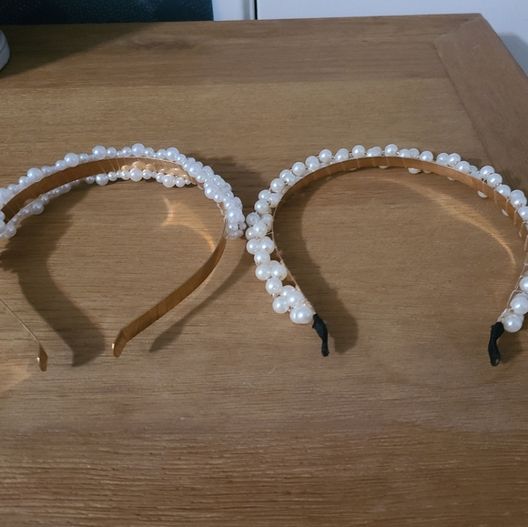 Two Pearl And Gold Headbands - Picture 4 of 10